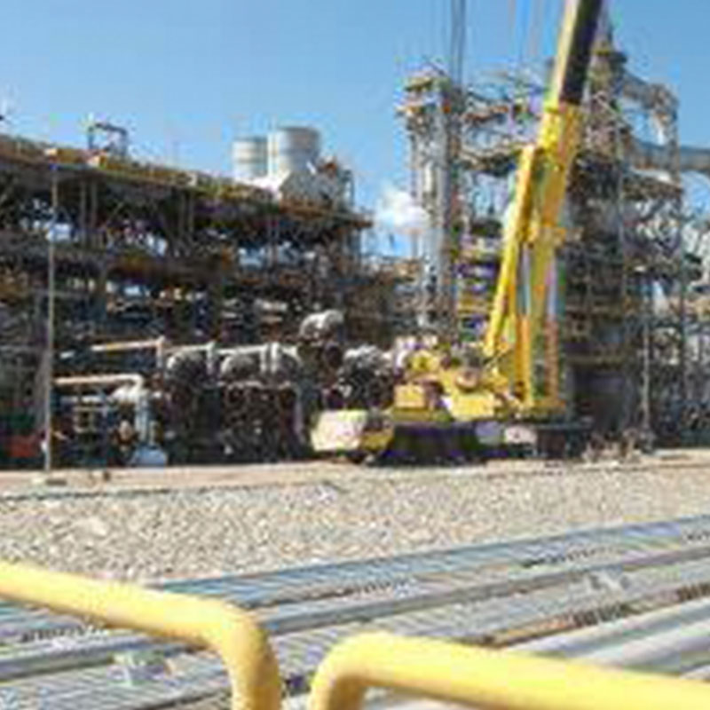 Middle-East-Oil-Refinery01
